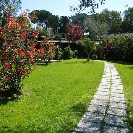 Country Apartments Castel di Decima Exteriör bild