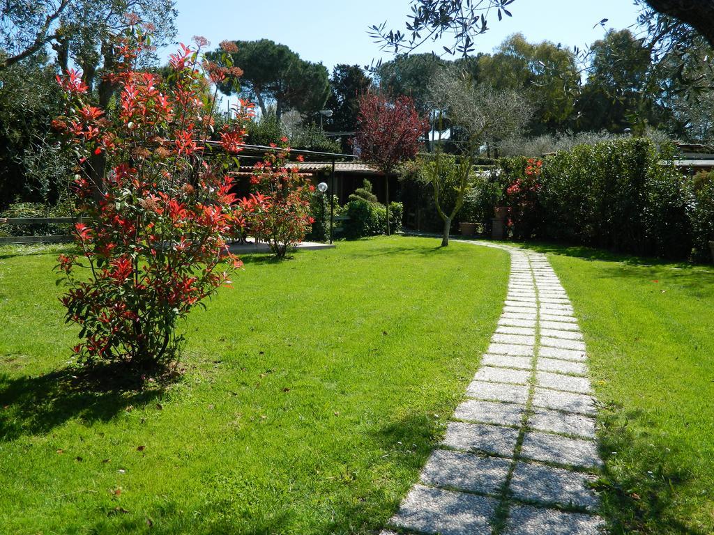 Country Apartments Castel di Decima Exteriör bild