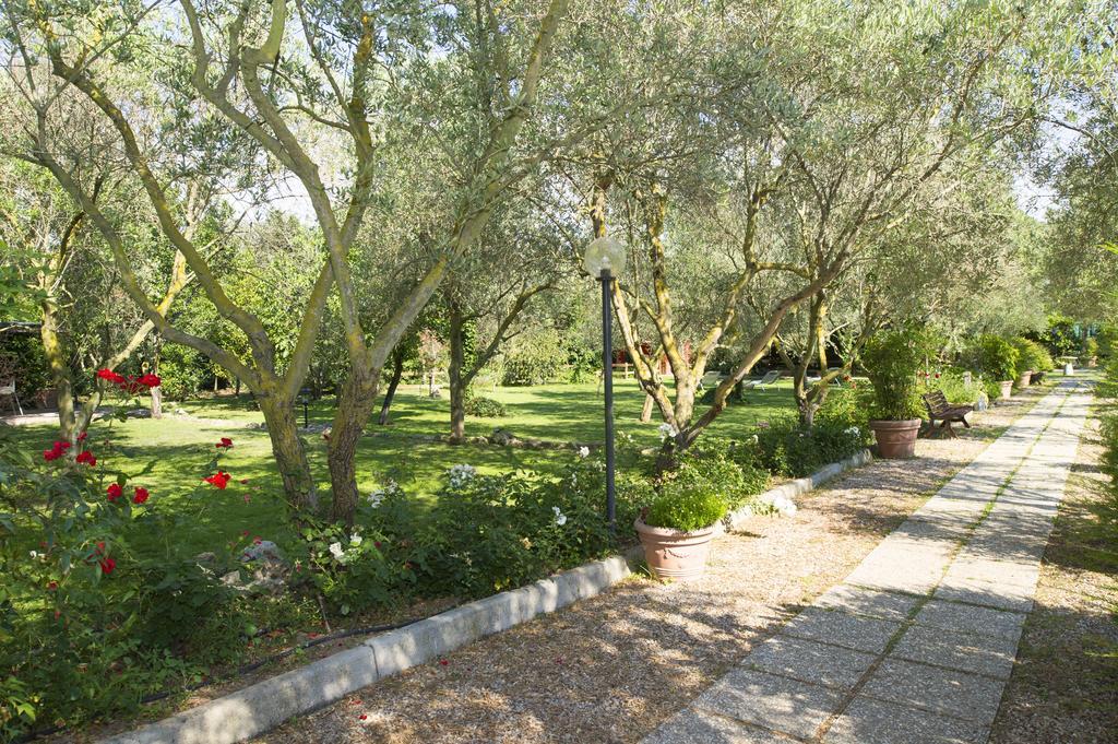 Country Apartments Castel di Decima Exteriör bild