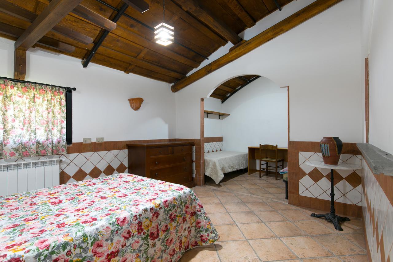 Country Apartments Castel di Decima Exteriör bild