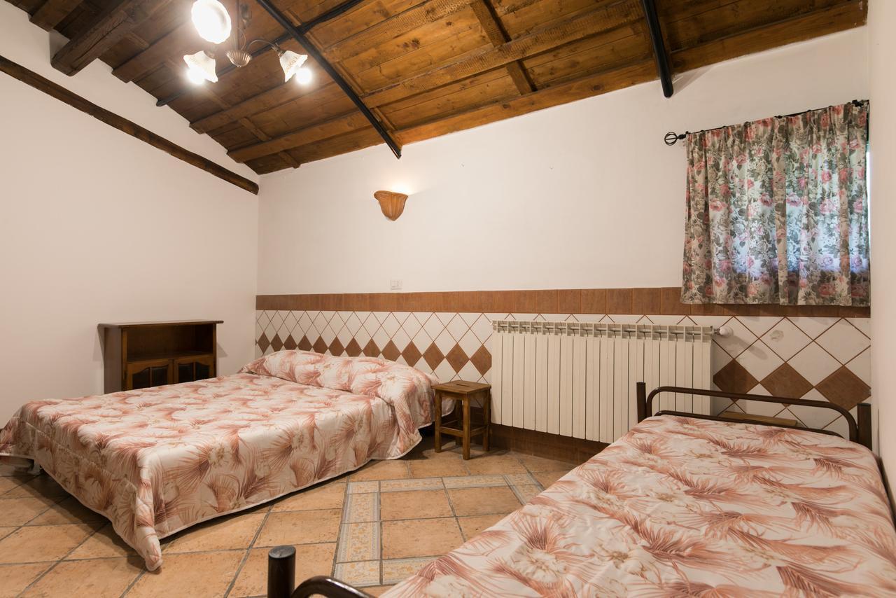 Country Apartments Castel di Decima Exteriör bild