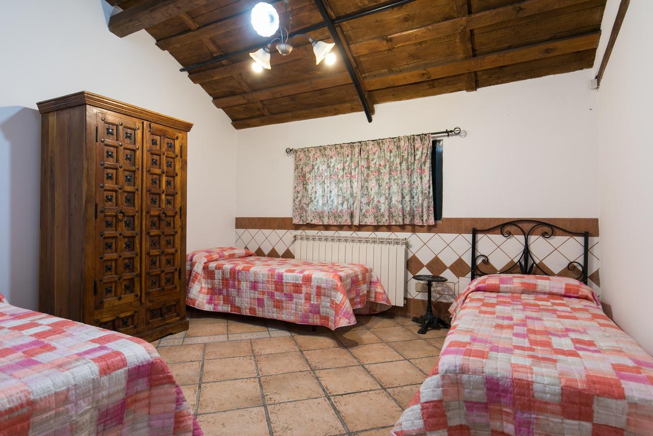 Country Apartments Castel di Decima Exteriör bild